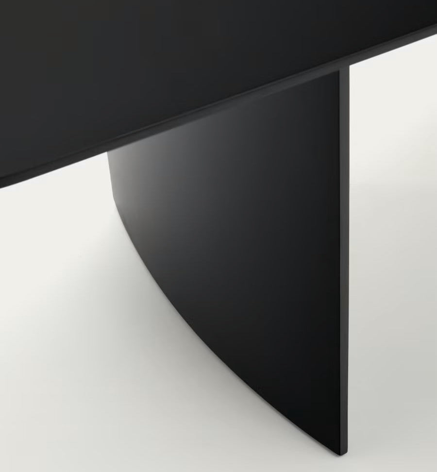 Black Harry table