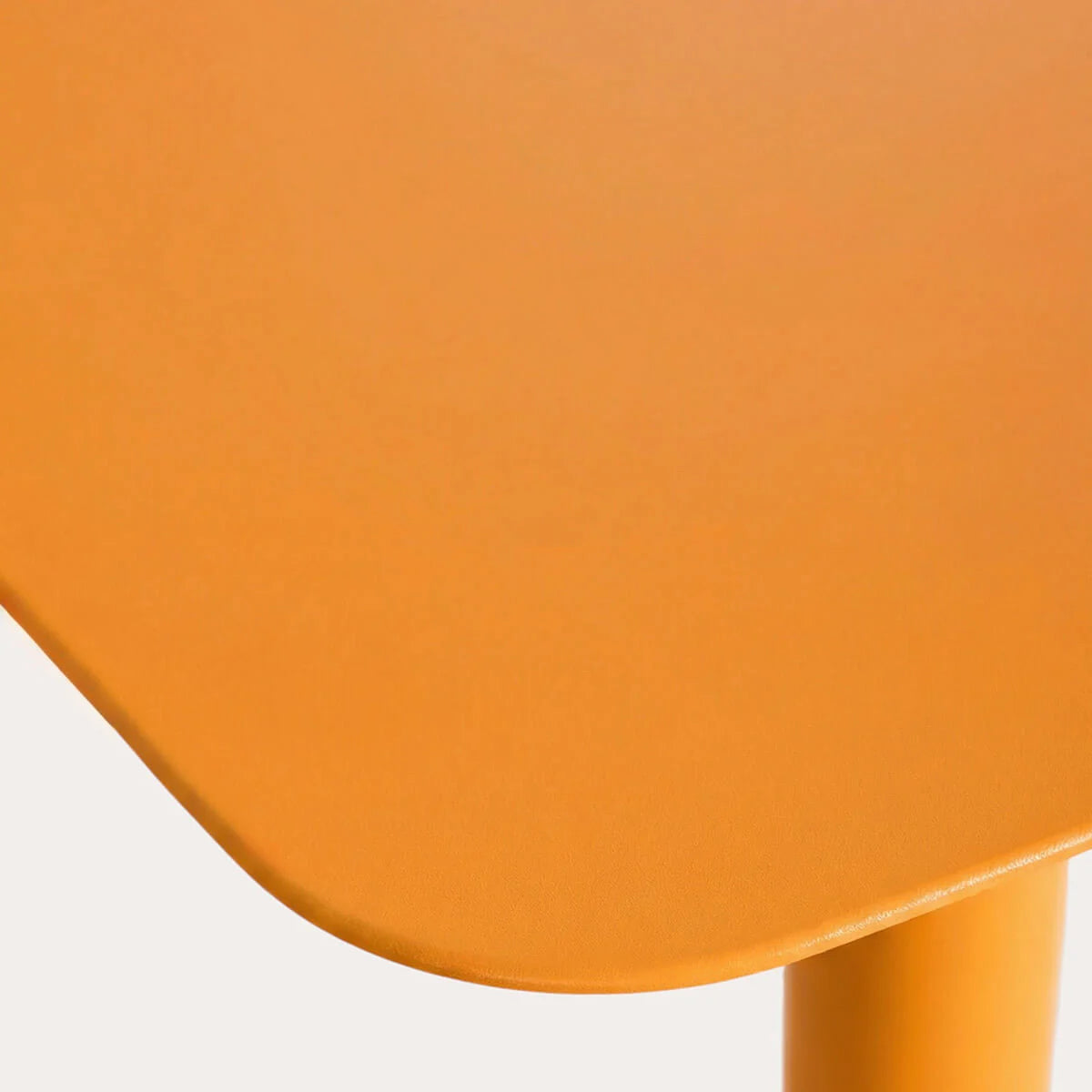 Billy orange standing table
