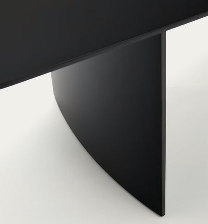 Black Harry table